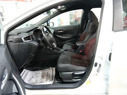 Used 2024 Toyota Corolla SE image 16