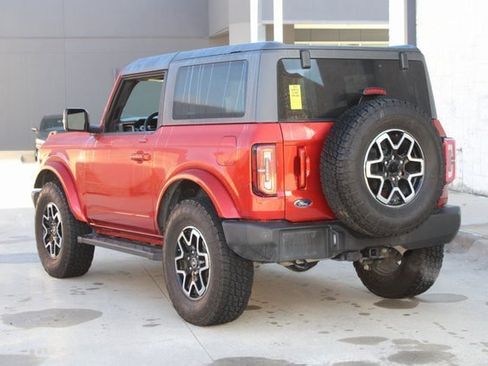 Used 2022 Ford Bronco Outer Banks image 3