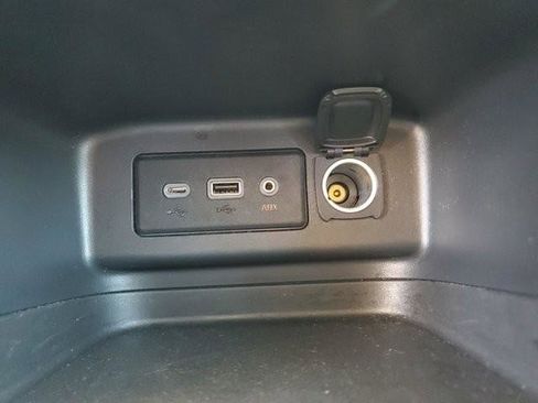 Used 2020 Chevrolet Equinox LS FWD image 30
