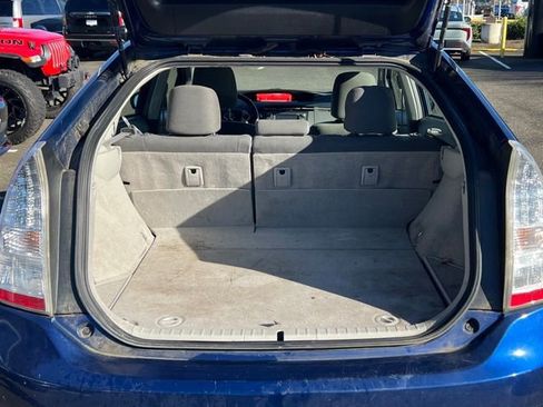 Used 2011 Toyota Prius Two image 11