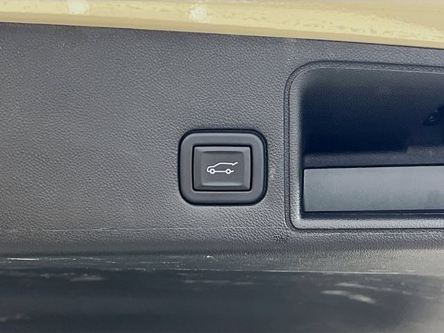 Used 2023 GMC Terrain AT4 w/ Infotainment Package II AWD/4WD image 28