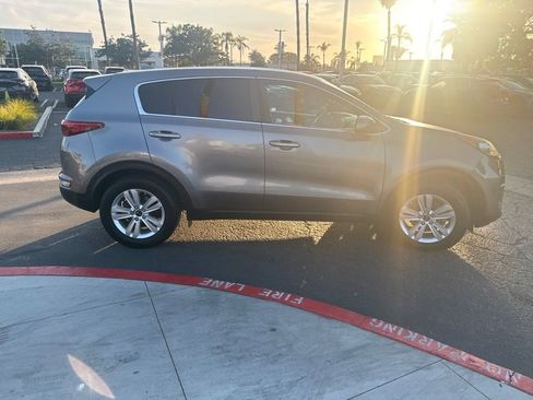 Used 2017 Kia Sportage LX FWD image 27
