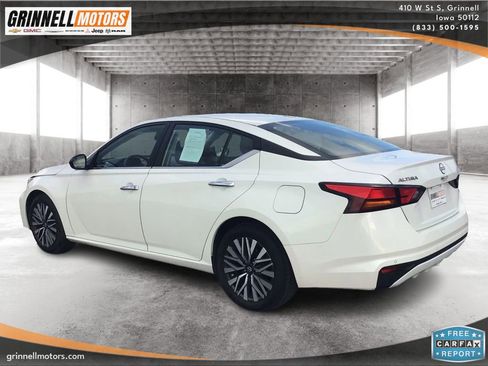 Used 2024 Nissan Altima 2.5 SV FWD image 7
