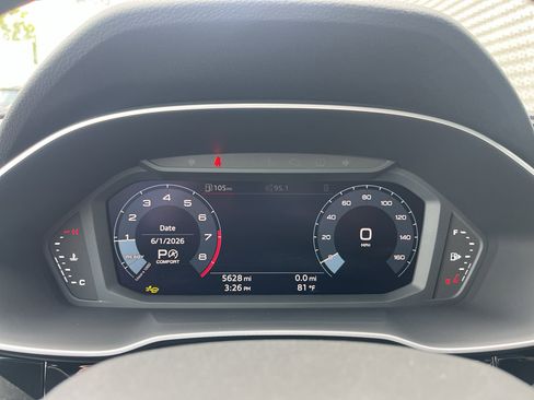 Used 2025 Audi Q3 2.0T Premium AWD/4WD image 15