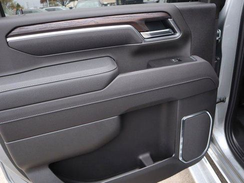 New 2026 GMC Sierra 2500 SLT w/ SLT Convenience Package image 16