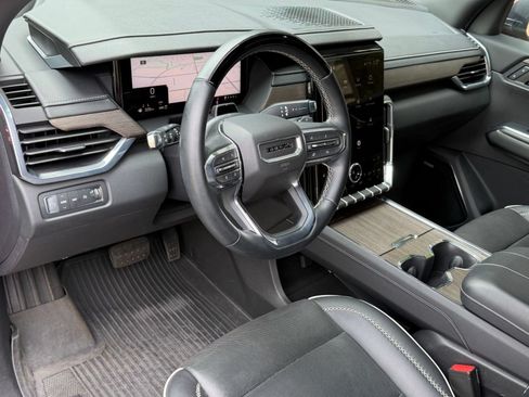 Used 2024 GMC Acadia Denali w/ Super Cruise Package AWD/4WD image 4