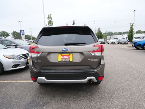 Used 2019 Subaru Forester Touring w/ Popular Package #3 AWD/4WD image 5