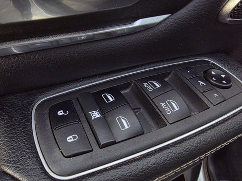 Used 2022 RAM 1500 Laramie image 11