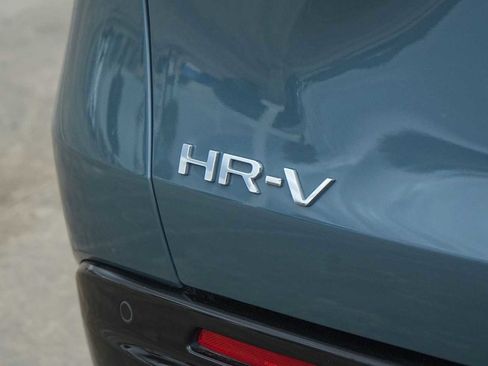 Certified 2024 Honda HR-V EX-L image 8
