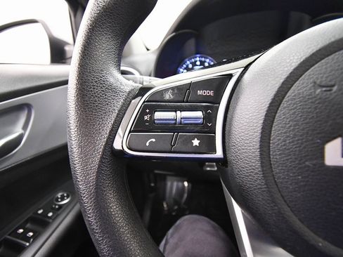 Certified 2023 Kia Forte LXS image 18