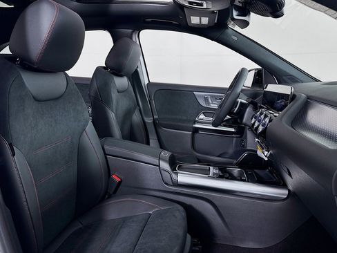 New 2026 Mercedes-Benz GLA 250 image 6