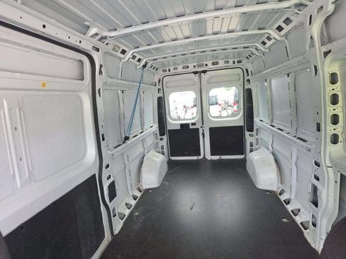 Used 2023 RAM ProMaster 2500 FWD image 10