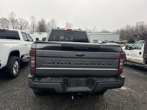 Used 2022 Ford F250 XLT w/ Black Appearance Package image 5