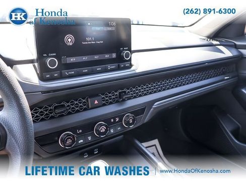 Used 2025 Honda Accord LX image 14