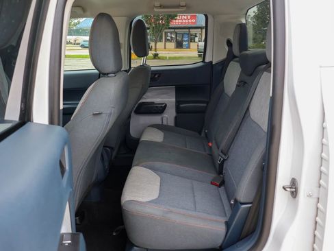 Used 2022 Ford Maverick XLT FWD image 9