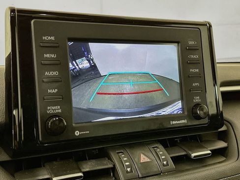 Used 2021 Toyota RAV4 XLE Premium AWD/4WD image 28