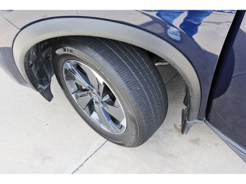 Used 2025 Nissan Rogue SV FWD image 10
