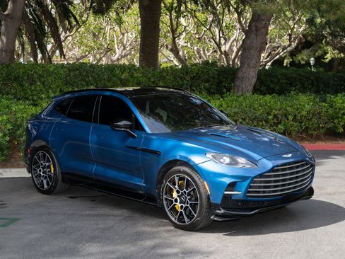 Used 2023 Aston Martin DBX 707 AWD/4WD image 1