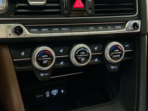 Used 2021 Genesis G70 3.3T image 28