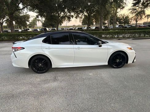 Used 2023 Toyota Camry XSE FWD image 4