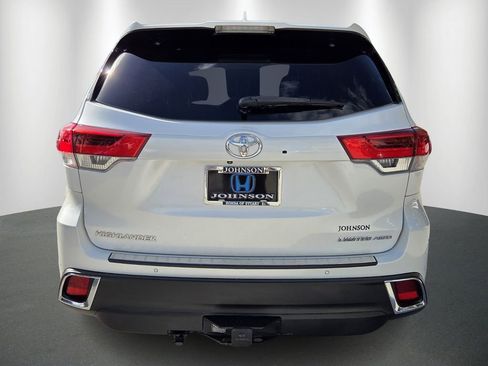 Used 2019 Toyota Highlander Limited image 6