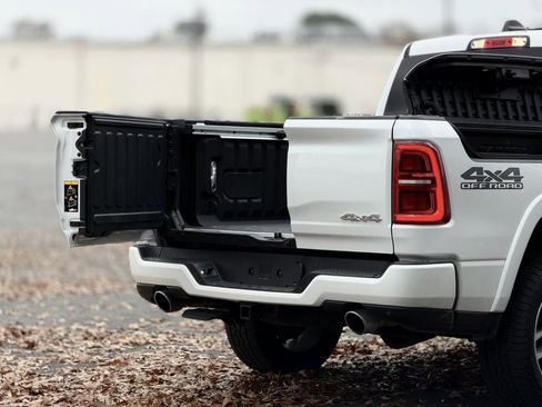 Used 2025 RAM 1500 Limited w/ Off Road Group image 9