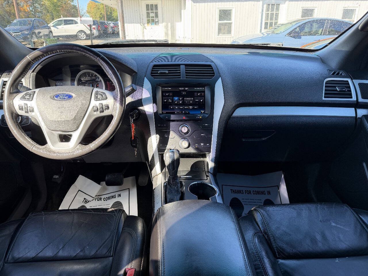 Used 2015 Ford Explorer XLT w/ Equipment Group 202A AWD/4WD image 11