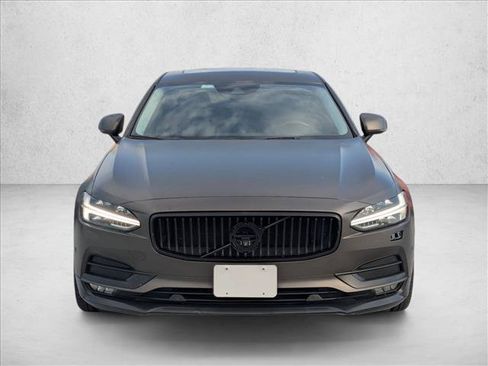 Used 2018 Volvo S90 T6 Inscription w/ Convenience Package AWD/4WD image 2