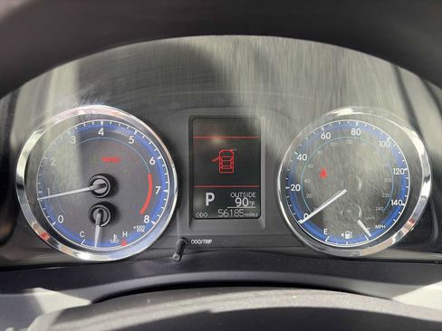 Used 2017 Toyota Corolla LE FWD image 10