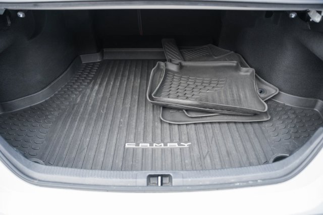 Used 2021 Toyota Camry XSE w/ Cold Weather Package FWD image 12