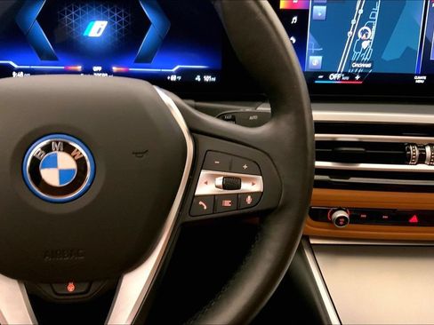 Certified 2023 BMW i4 eDrive35 RWD image 18