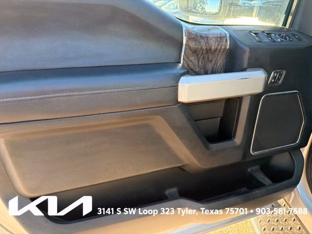 Used 2018 Ford F350 Lariat w/ Lariat Value Package AWD/4WD image 17