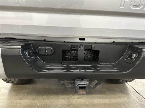 Used 2016 Toyota Tundra SR5 w/ TRD Off Road Package image 39