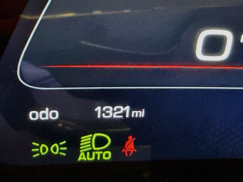 Used 2025 Ferrari Purosangue AWD/4WD image 17