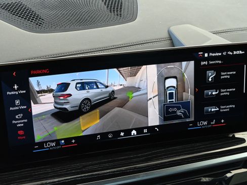 Used 2025 BMW X7 M60i w/ Climate Comfort Package AWD/4WD image 33