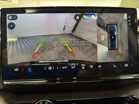 New 2026 Ford Expedition Platinum image 26