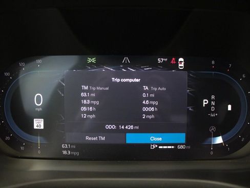 Certified 2025 Volvo XC60 B5 Core image 10