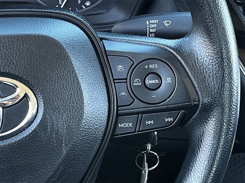 Used 2024 Toyota Corolla LE image 14