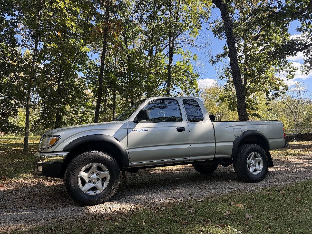 Used 2003 Toyota Tacoma PreRunner w/ SR5 Pkg RWD image 2