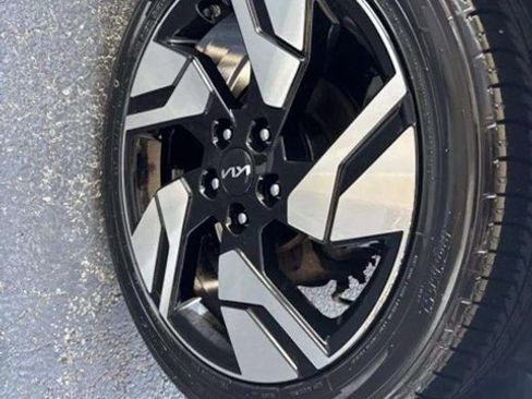 Used 2023 Kia Soul GT-Line image 14