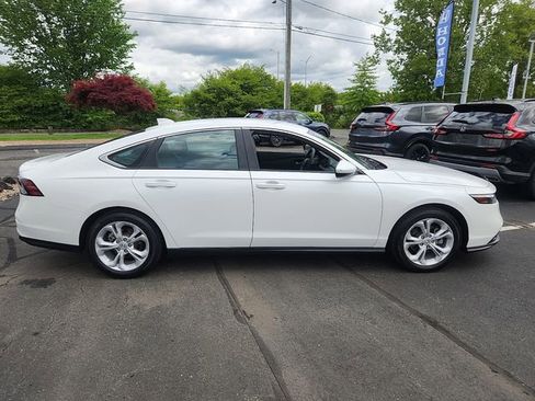 Used 2025 Honda Accord LX image 7