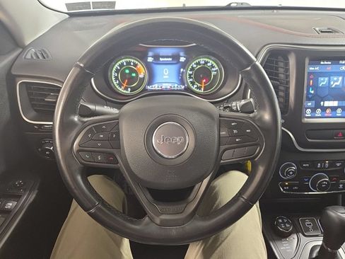 Used 2020 Jeep Cherokee Trailhawk AWD/4WD image 10