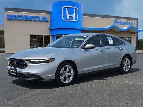 Used 2024 Honda Accord LX image 2