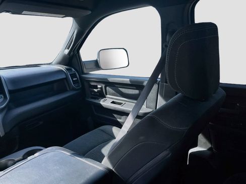 Used 2022 RAM 2500 Tradesman AWD/4WD image 22
