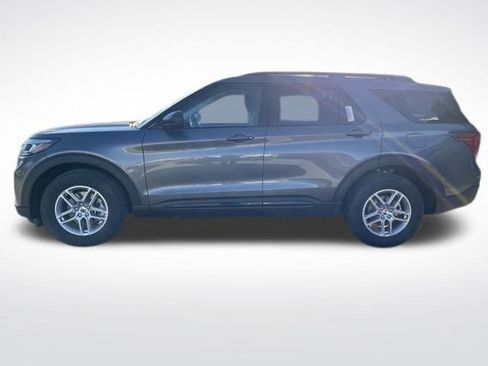 New 2026 Ford Explorer Active image 2