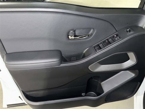 Used 2024 Nissan Frontier SV w/ SV Convenience Package image 20