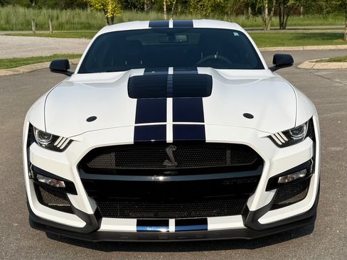 Used 2020 Ford Mustang Shelby GT500 w/ Technology Package RWD image 5