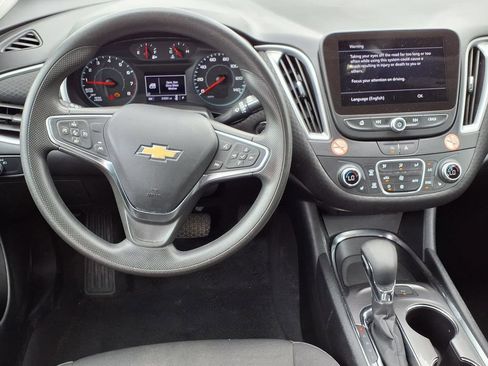 Used 2024 Chevrolet Malibu LT FWD image 12