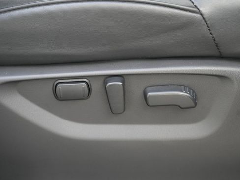 Used 2021 Nissan Armada SV w/ SV Appearance Package image 29