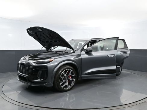 New 2027 Audi SQ6 e-tron Premium Plus AWD/4WD image 26